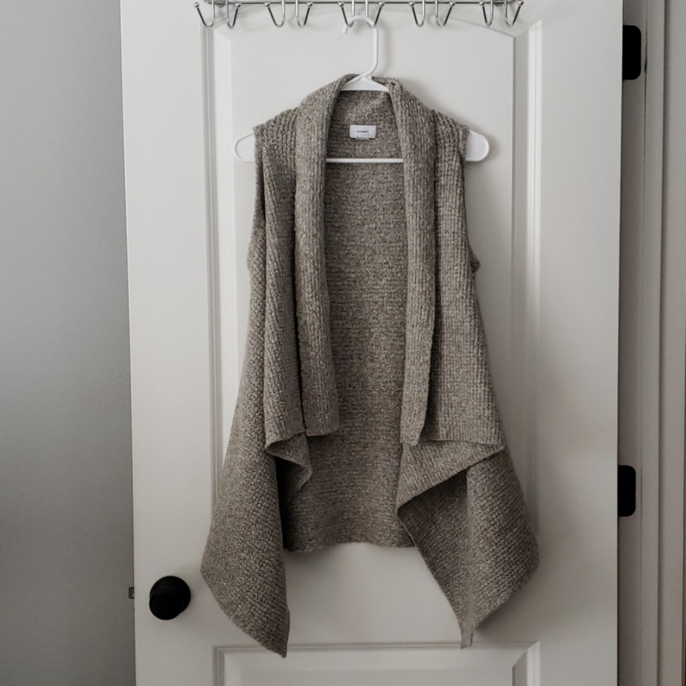 Old navy knit vest
